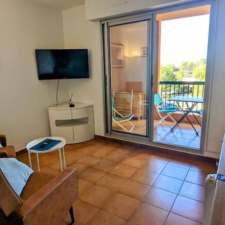 Appartement T2 Bord Et Vue Mer La Ciotat Esterno foto